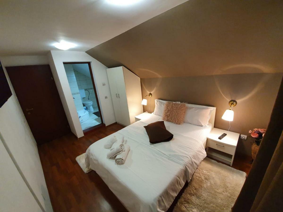 Casa Lucky Hotel Rîşnov Eksteriør billede